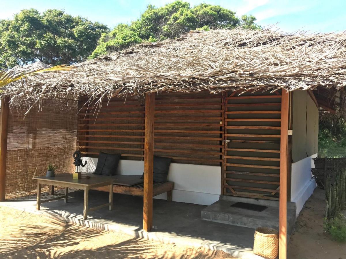 Upali Beach Surf Resort & Cafe Arugam Kudah Eksteriør bilde